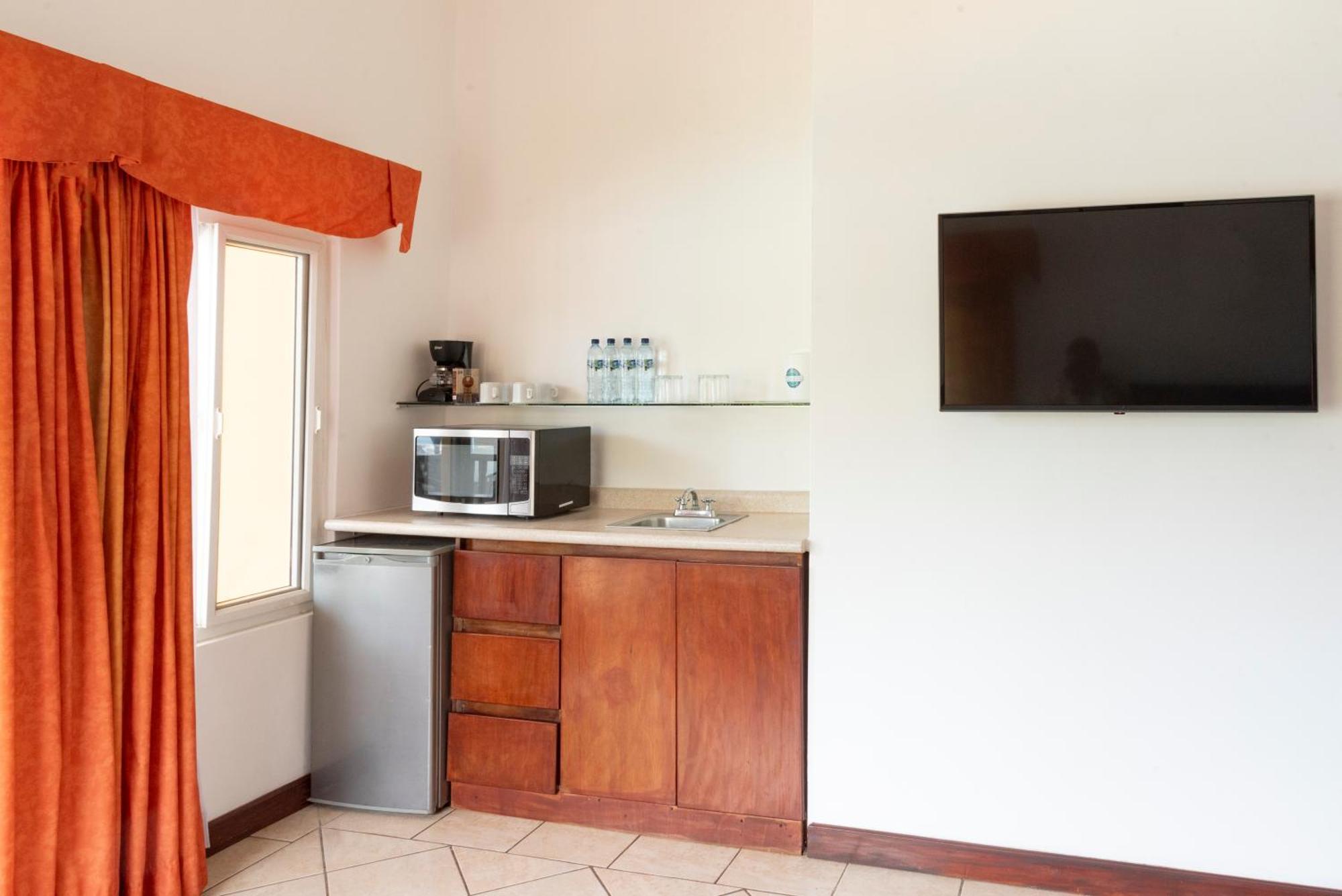 Hotel Cayman