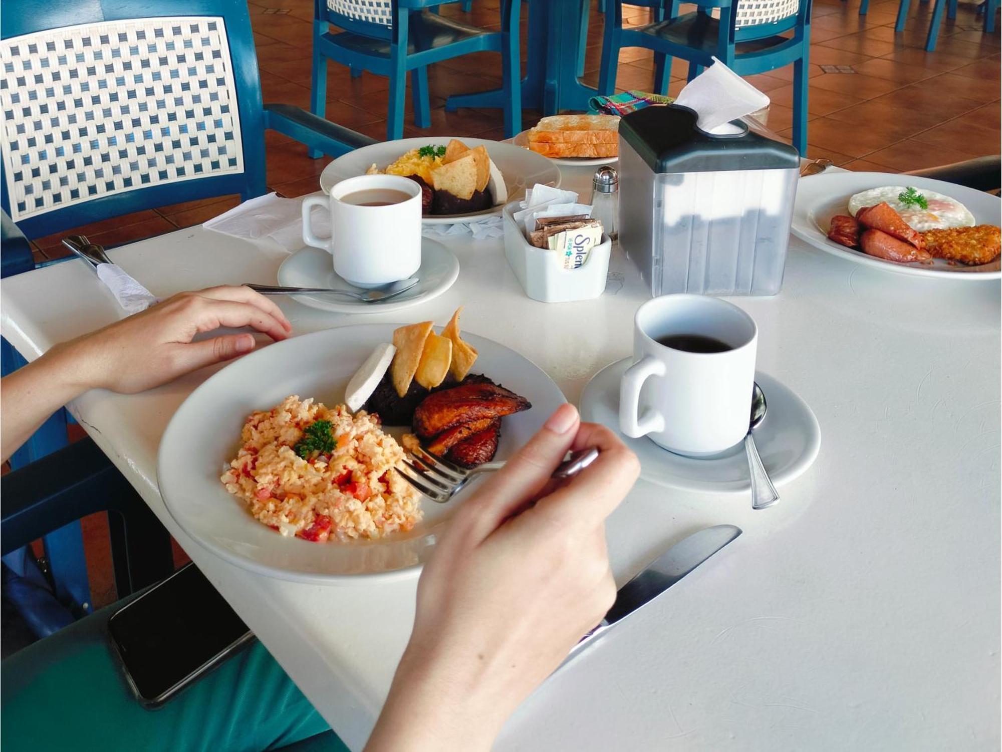 Hotel Cayman Monterrico